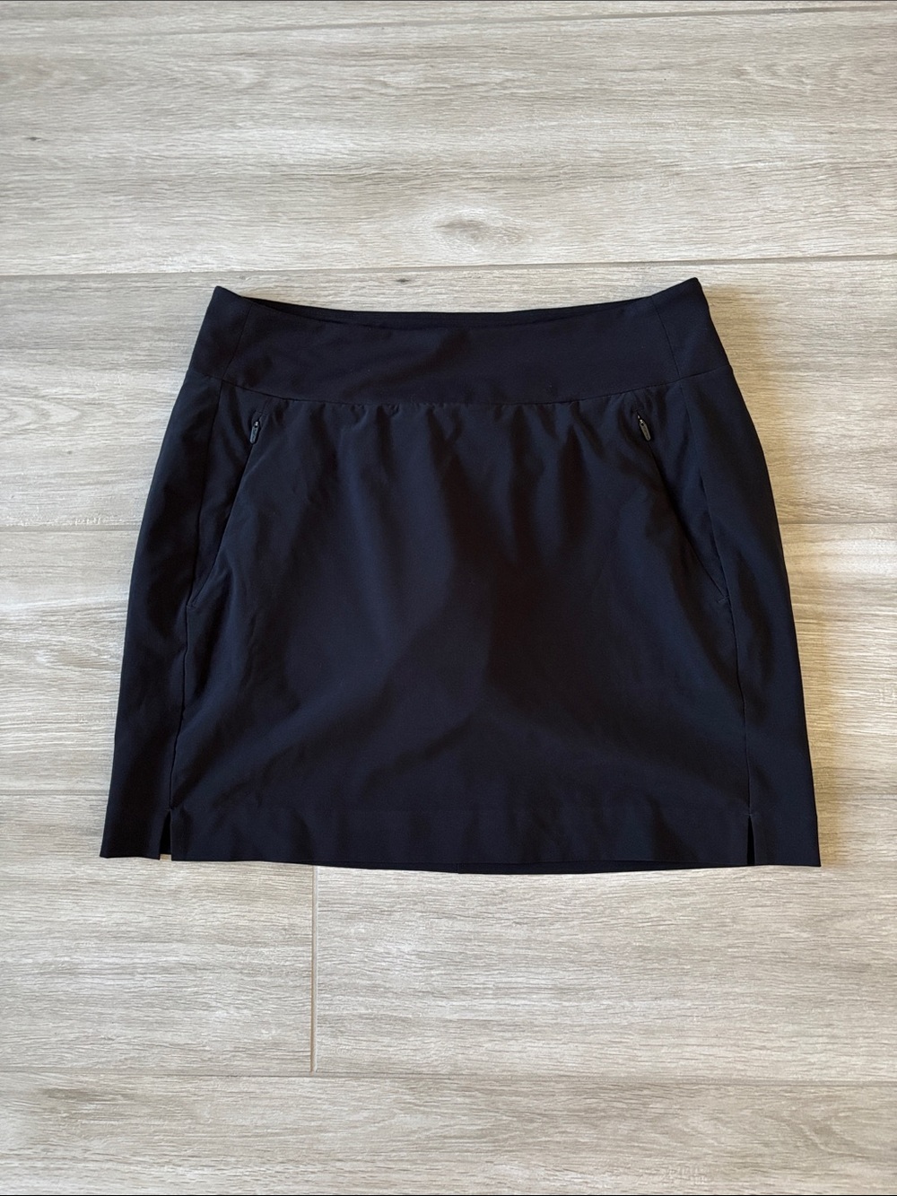 Athleta Black SoHo Athletic Skirt Skort Size 6 - Picture 2 of 8